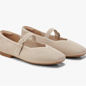 Vivaia Margot Mary Jane Square-Toe V-Cut Flats in Almond Beige Size EU 39 US 8